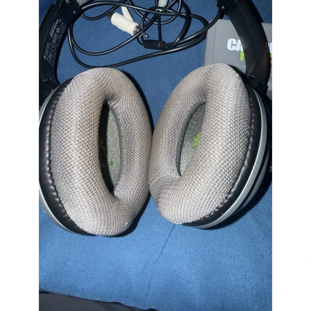Turtle Beach Ear Force Bravo Call of Duty Modern Warfare 3 Headset with Case Bun